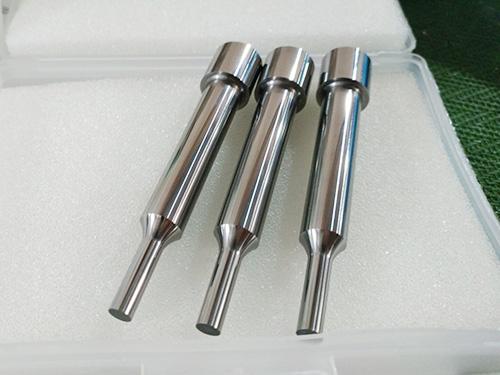 注塑模具導柱應該如何保養